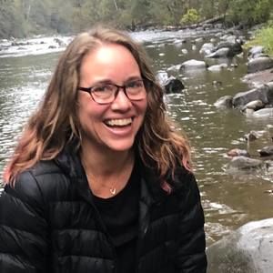 Meet your Posher, Christy